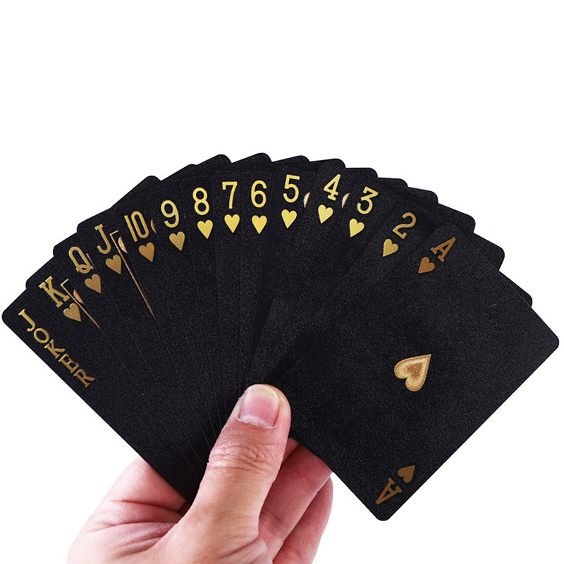 4 Pieces Plastic Poker Playing - Board Game Yearbook ulasan dan harga