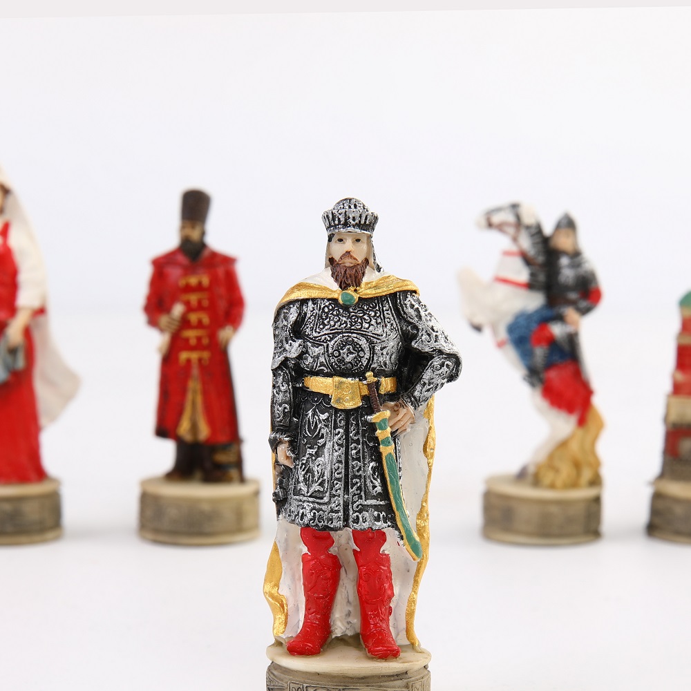 War-themed Chess Set Genghis K - Board Game Yearbook ulasan dan harga